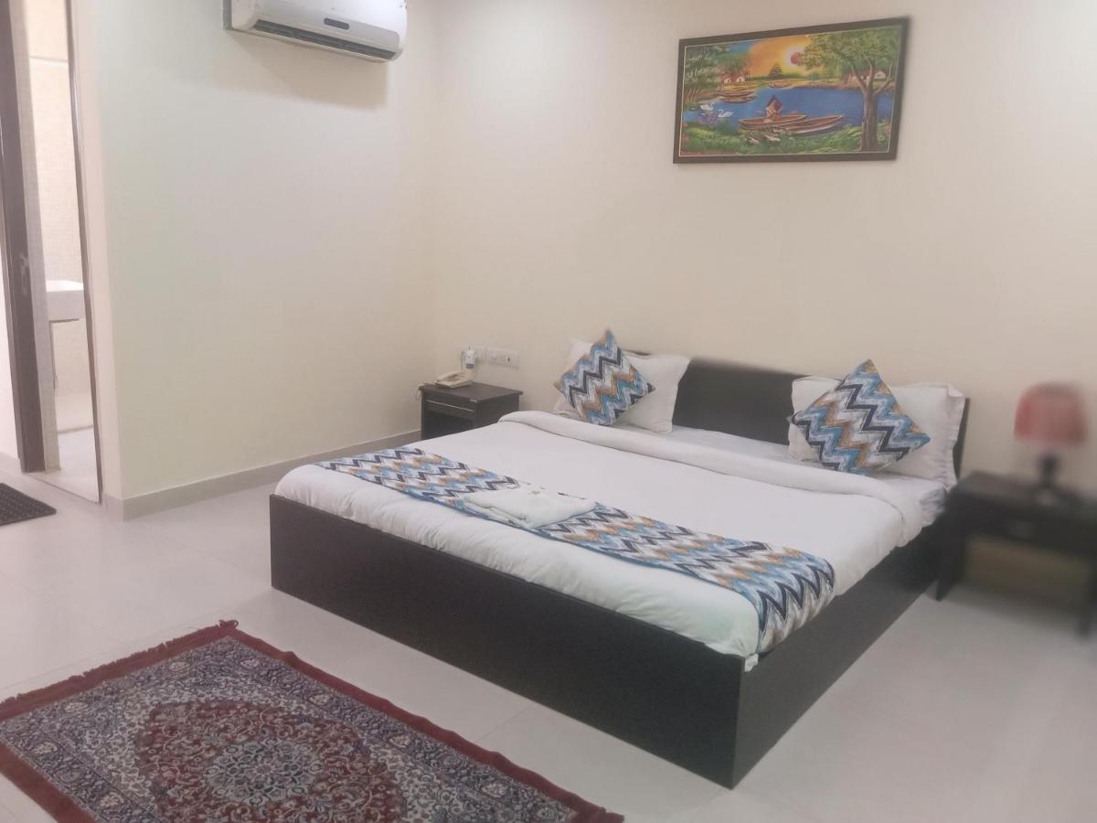 Hotel The Am Bliss Gurgaon Bagian luar foto