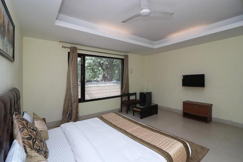 Hotel The Am Bliss Gurgaon Bagian luar foto